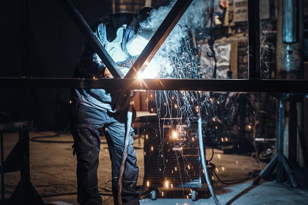 Ivory Iron Works: Bespoke Metal Fabrication for Your Vision.